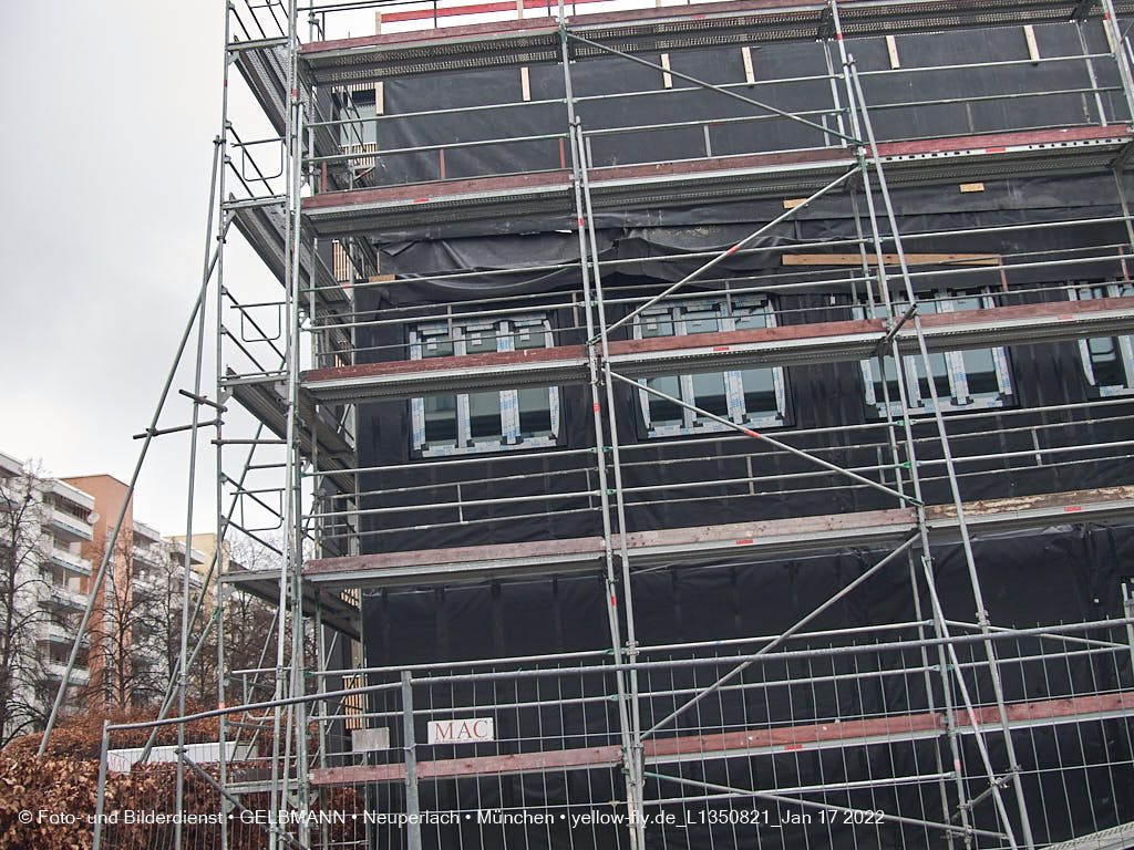 18.01.2022 - Baustelle zur Montessori Schule im Plettzentrum Neuperlach